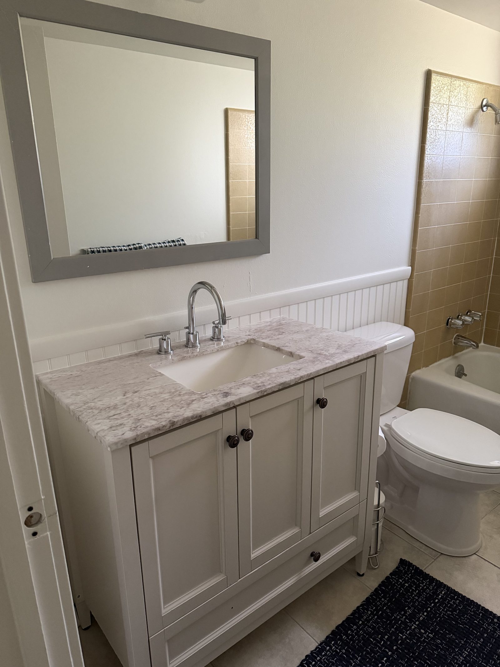 Main bathroom